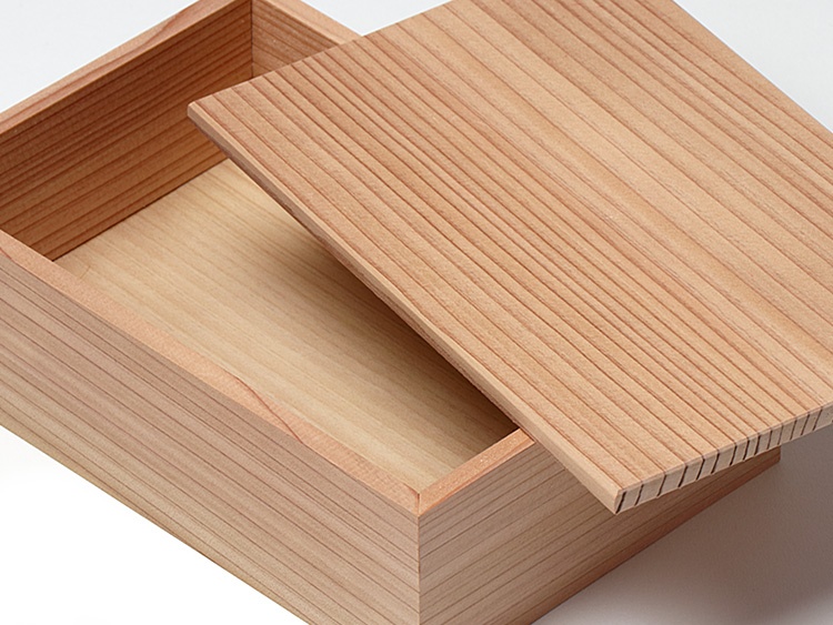 赤杉を使用した本格的な造りの木箱 | ネットストア情報 | トピックス 